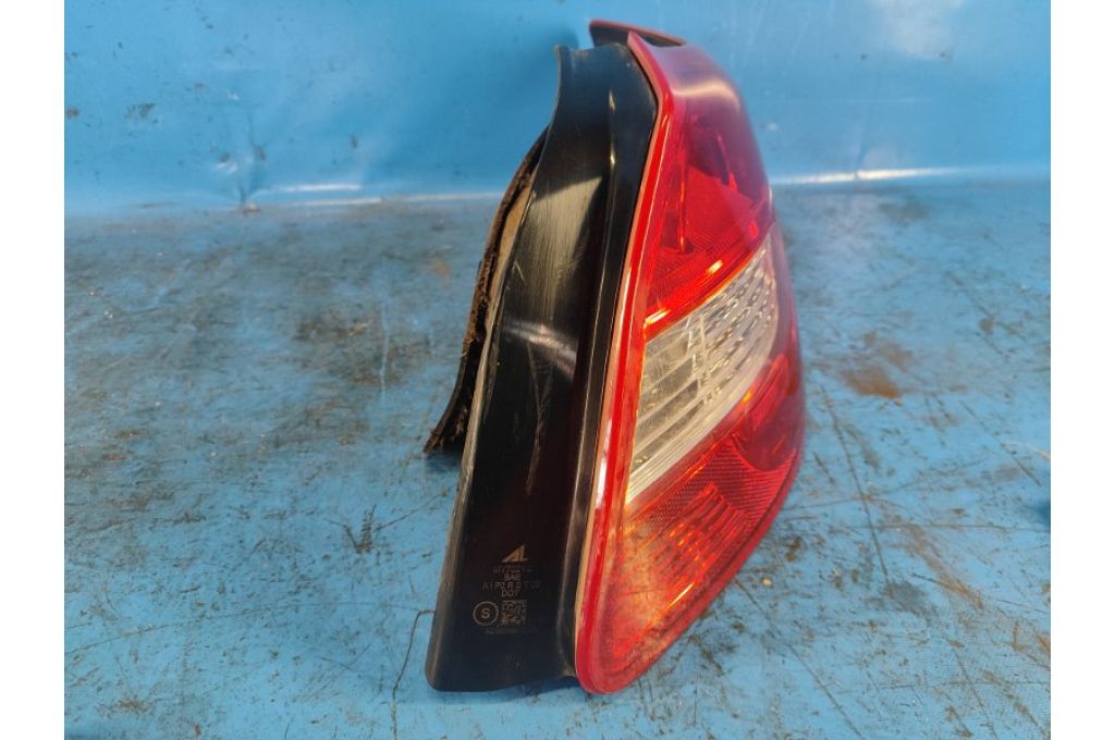3565057L00 | Zewnętrzna lampa praw. SUZUKI KIZASHI 09-14 (355234) 3565057L00 | Zewnętrzna lampa praw. SUZUKI KIZASHI 09-14 (355234)