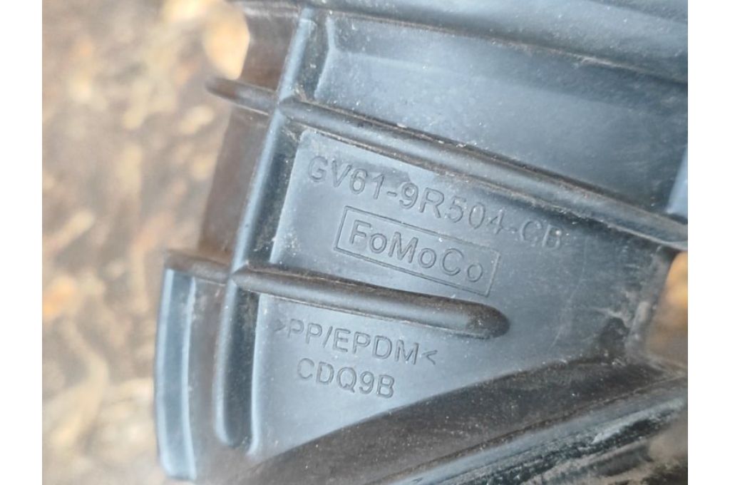 GV61-9R504-CB | Przewód układu dolotowego FORD ESCAPE 12-19 (355387) - Zdjęcie 5