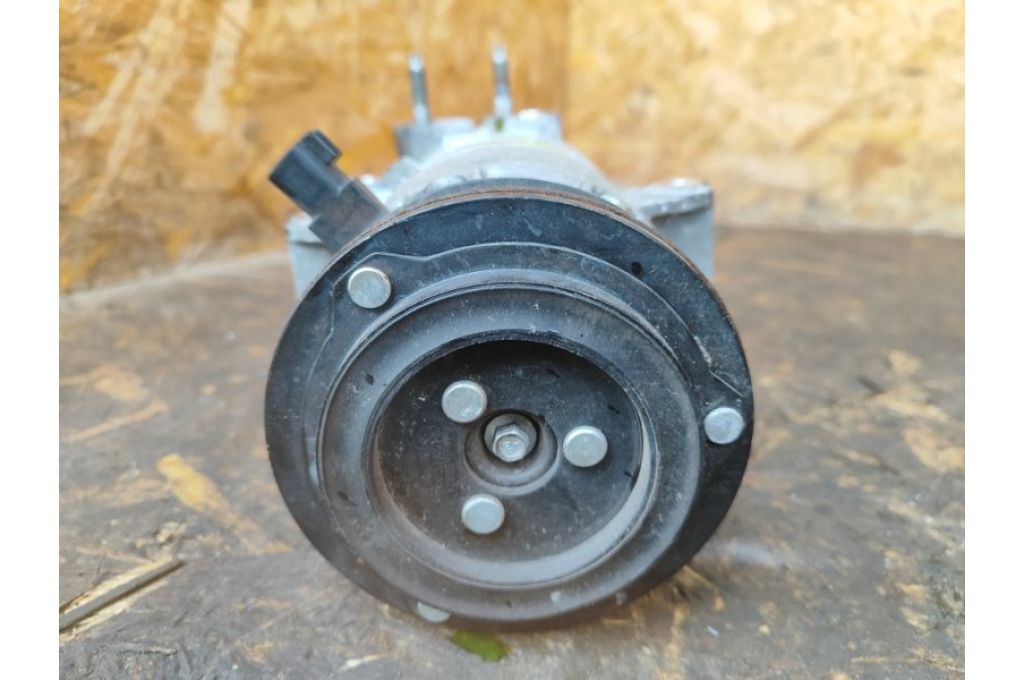 GV6Z-19703-C | Kompresor klimatyzacji FORD ESCAPE 12-19 (355389) GV6Z-19703-C | Kompresor klimatyzacji FORD ESCAPE 12-19 (355389)