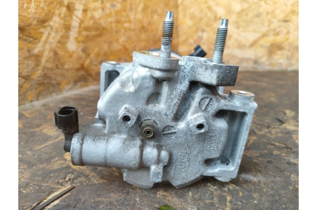 GV6Z-19703-C | Kompresor klimatyzacji FORD ESCAPE 12-19 (355389) GV6Z-19703-C | Kompresor klimatyzacji FORD ESCAPE 12-19 (355389)