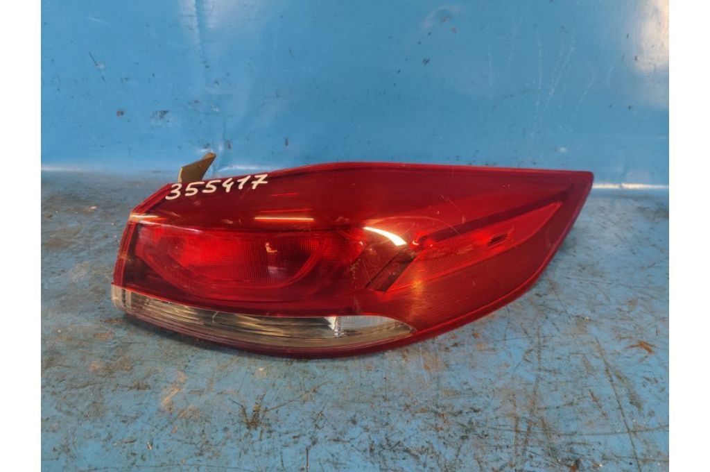 92402-F3000 | Lampa Tylna praw. HYUNDAI ELANTRA AD 16- (355417)