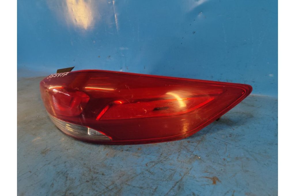 92402-F3000 | Lampa Tylna praw. HYUNDAI ELANTRA AD 16- (355417) - Zdjęcie 3