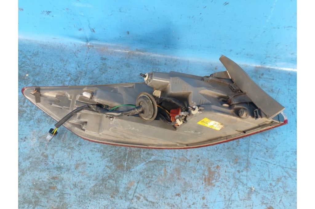 92402-F3000 | Lampa Tylna praw. HYUNDAI ELANTRA AD 16- (355417) - Zdjęcie 8