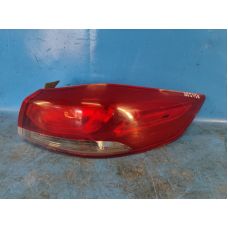Zewnętrzna lampa praw. HYUNDAI ELANTRA AD 16-