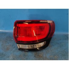 Zewnętrzna lampa praw. JEEP GRAND CHEROKEE 11-22 Zewnętrzna lampa praw. JEEP GRAND CHEROKEE 11-22