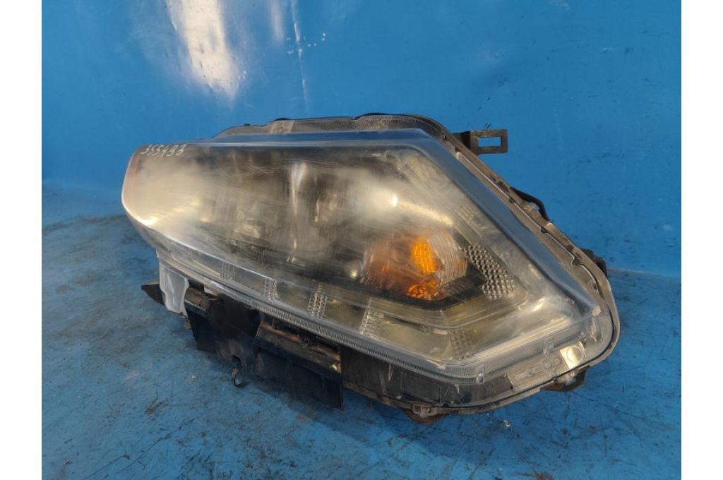 26010-4BA0A | Reflektor praw. NISSAN X-TRAIL/ROGUE T32 13-20 (355493) 26010-4BA0A | Reflektor praw. NISSAN X-TRAIL/ROGUE T32 13-20 (355493)