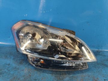 Reflektor Lampa przednia praw. KIA SOUL AM 08-13
