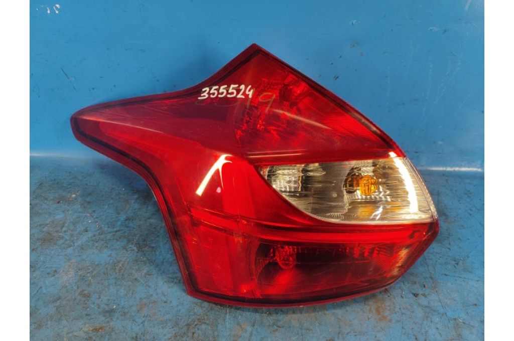 DM5Z-13405-C | Lampa Tylna lew. FORD FOCUS 10-18 (355524)