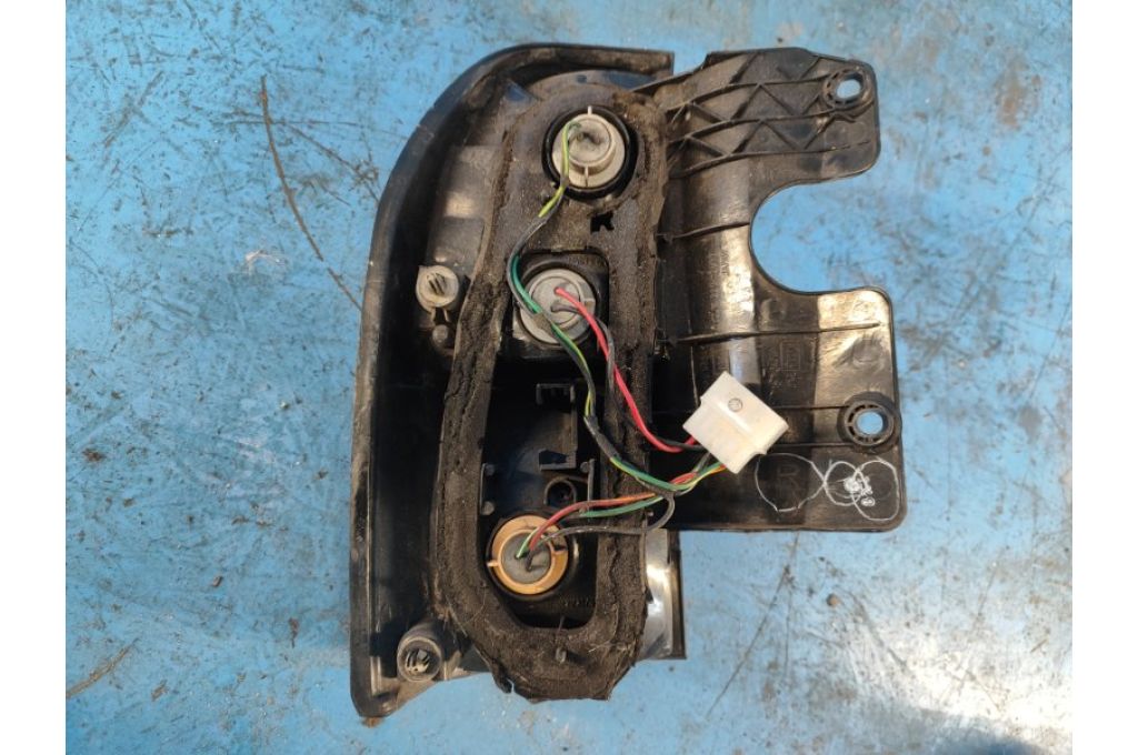 35650-65D00 | Lampa Tylna praw. SUZUKI GRAND VITARA XL-7 01-06 (355528) - Zdjęcie 4