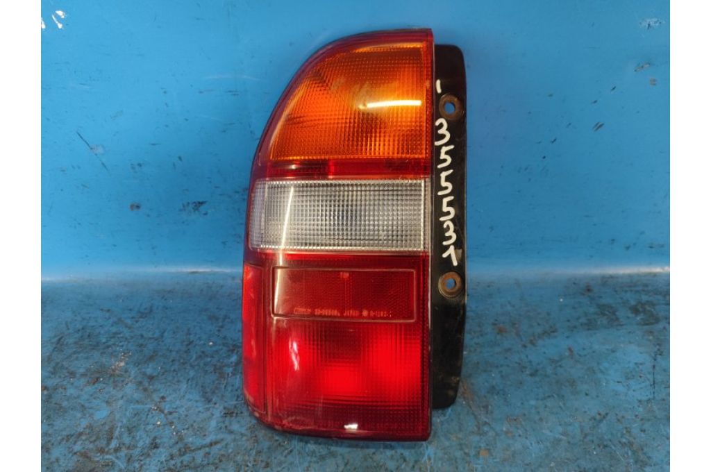 35670-65D00 | Zewnętrzna lampa lew. SUZUKI GRAND VITARA XL-7 01-06 (355531) 35670-65D00 | Zewnętrzna lampa lew. SUZUKI GRAND VITARA XL-7 01-06 (355531)