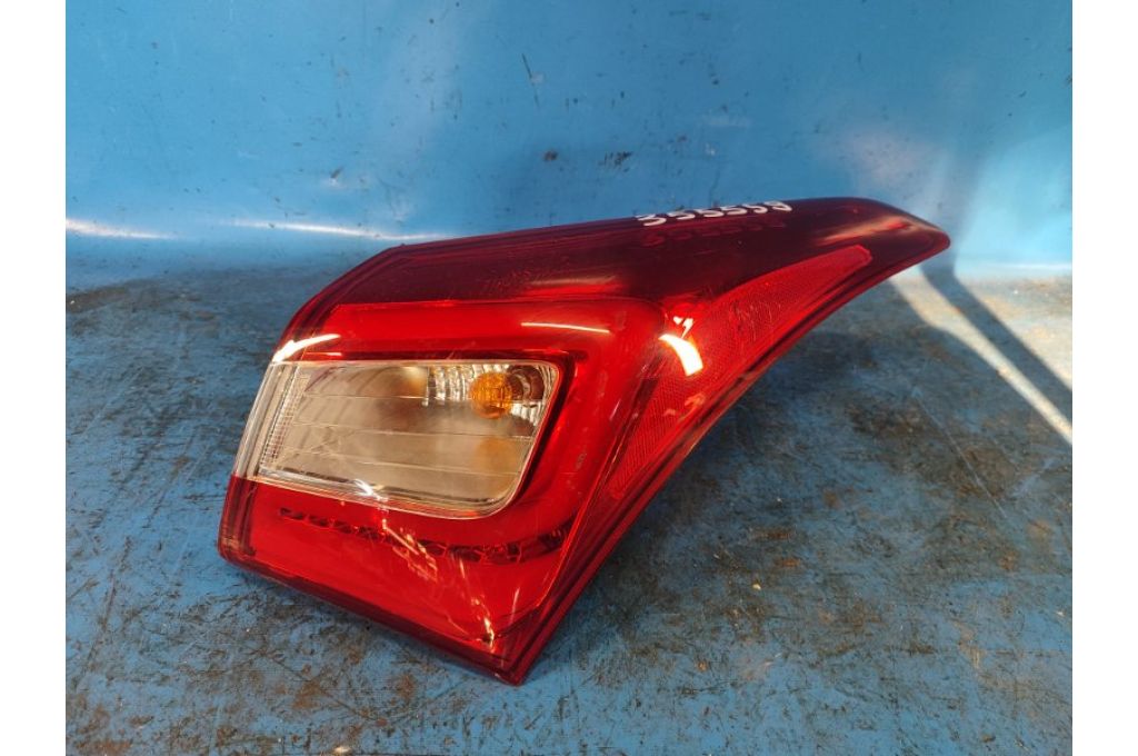 92402-A5120 | Lampa Tylna praw. HYUNDAI ELANTRA GD 12-17 (355559)