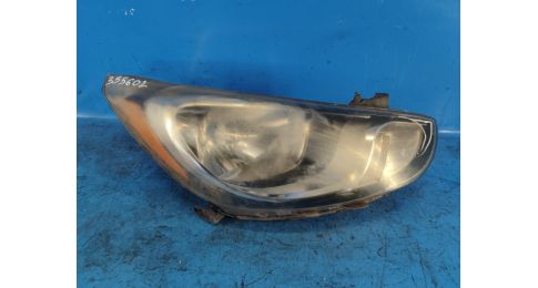 Reflektor Lampa przednia praw. HYUNDAI ACCENT RB 10-