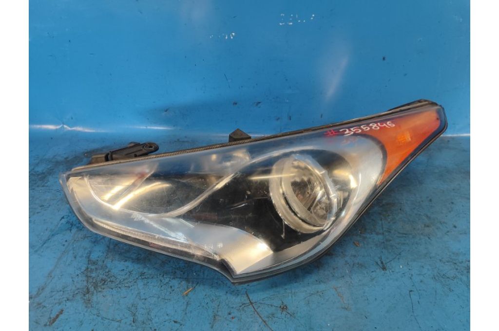 92101-2V000 | Reflektor Lampa przednia lew. HYUNDAI VELOSTER 11-18 (355846)