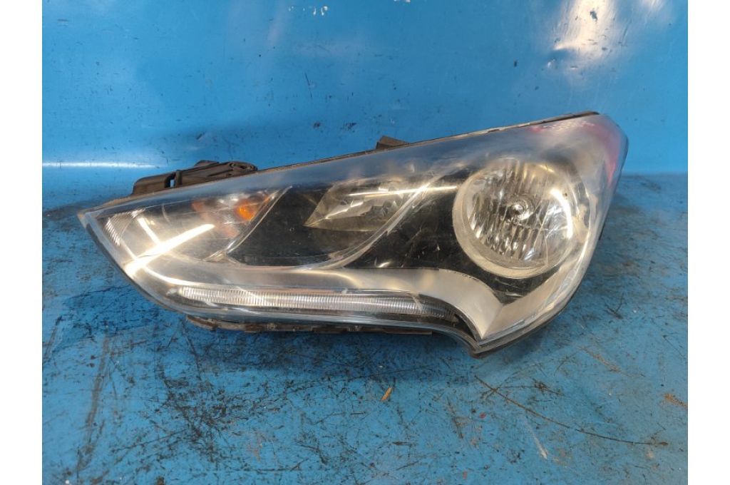 92101-2V000 | Reflektor Lampa przednia lew. HYUNDAI VELOSTER 11-18 (355846) - Zdjęcie 2