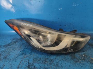 Reflektor Lampa przednia praw. HYUNDAI ELANTRA MD 10-15
