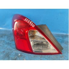 Zewnętrzna lampa lew. NISSAN VERSA B17 11-19