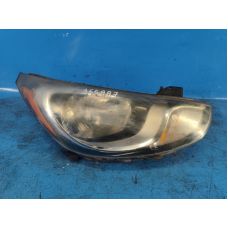 Reflektor praw. HYUNDAI ACCENT RB 10- Reflektor praw. HYUNDAI ACCENT RB 10-