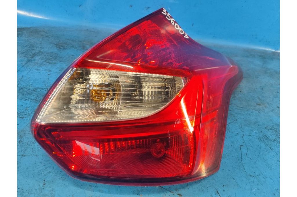 DM5Z-13404-C | Lampa Tylna praw. FORD FOCUS 10-18 (356003) - Zdjęcie 2