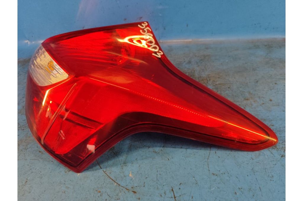 DM5Z-13404-C | Lampa Tylna praw. FORD FOCUS 10-18 (356003) - Zdjęcie 3
