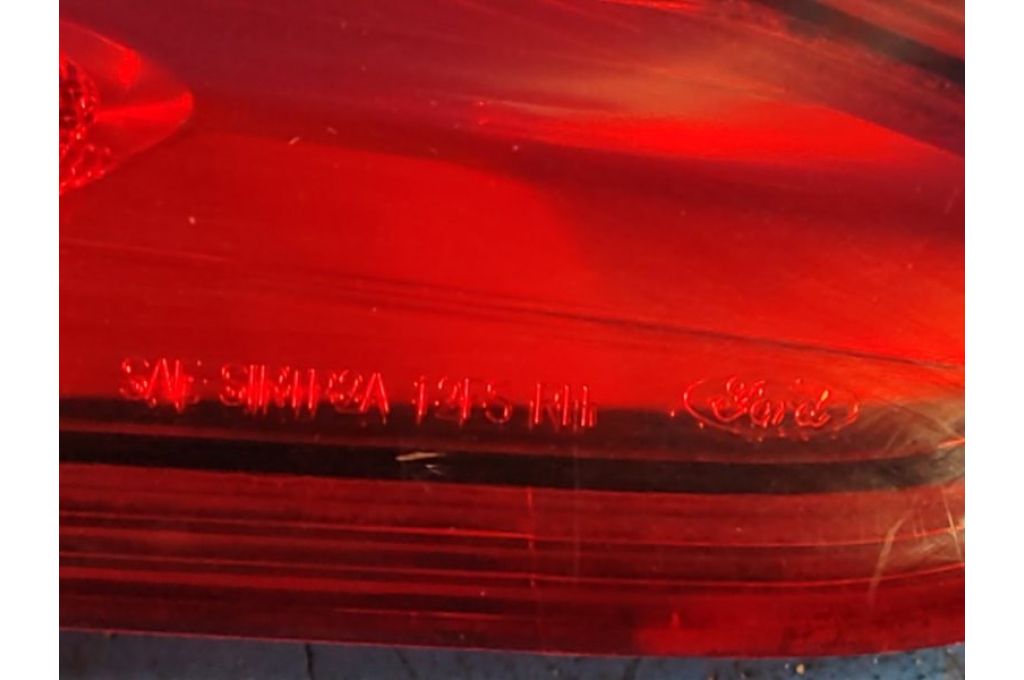 DM5Z-13404-C | Lampa Tylna praw. FORD FOCUS 10-18 (356003) - Zdjęcie 4