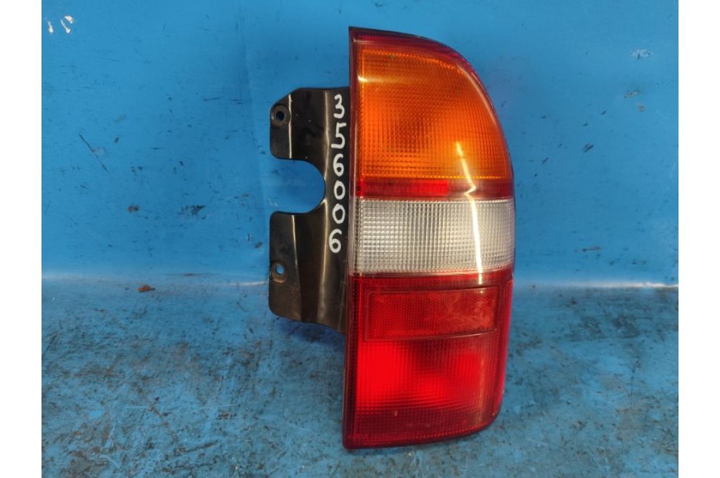 35650-65D00 | Lampa Tylna praw. SUZUKI GRAND VITARA XL-7 01-06 (356006)