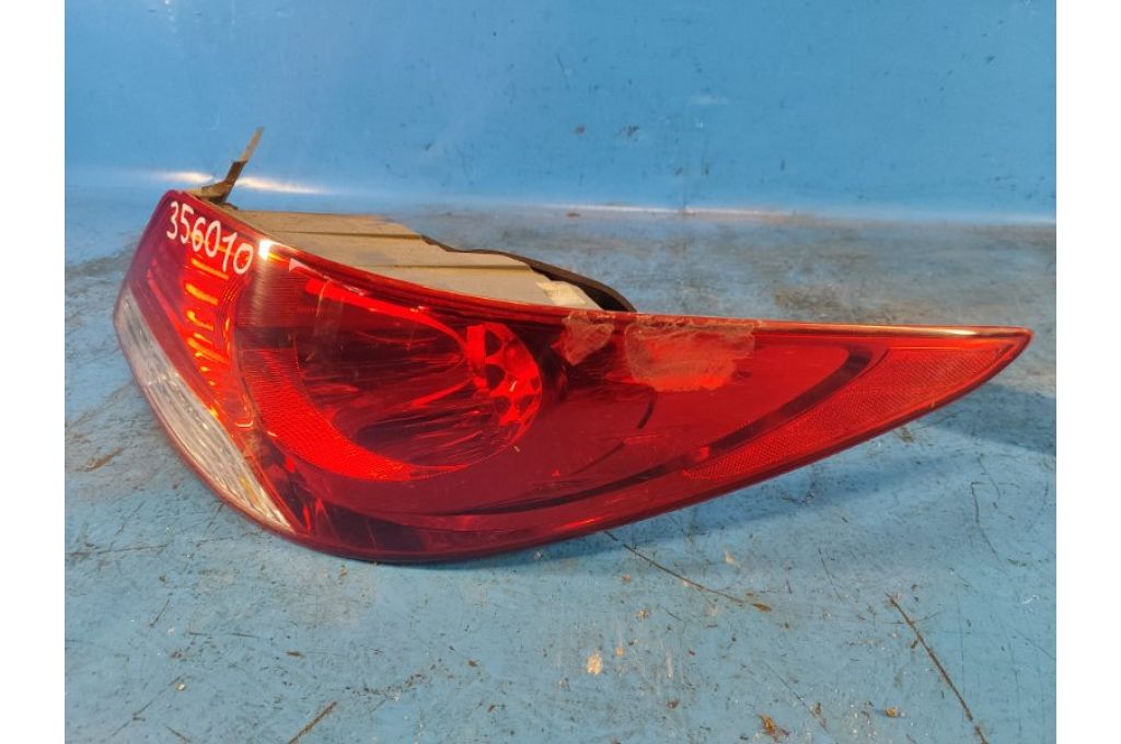 92402-1R010 | Lampa Tylna praw. HYUNDAI ACCENT RB 10- (356010) - Zdjęcie 2