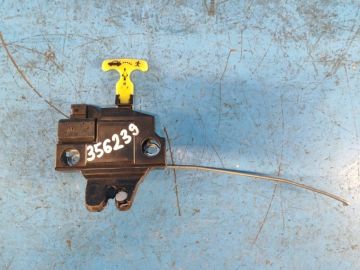 zamek pokrywy bagażnika TOYOTA CAMRY 40 06-11