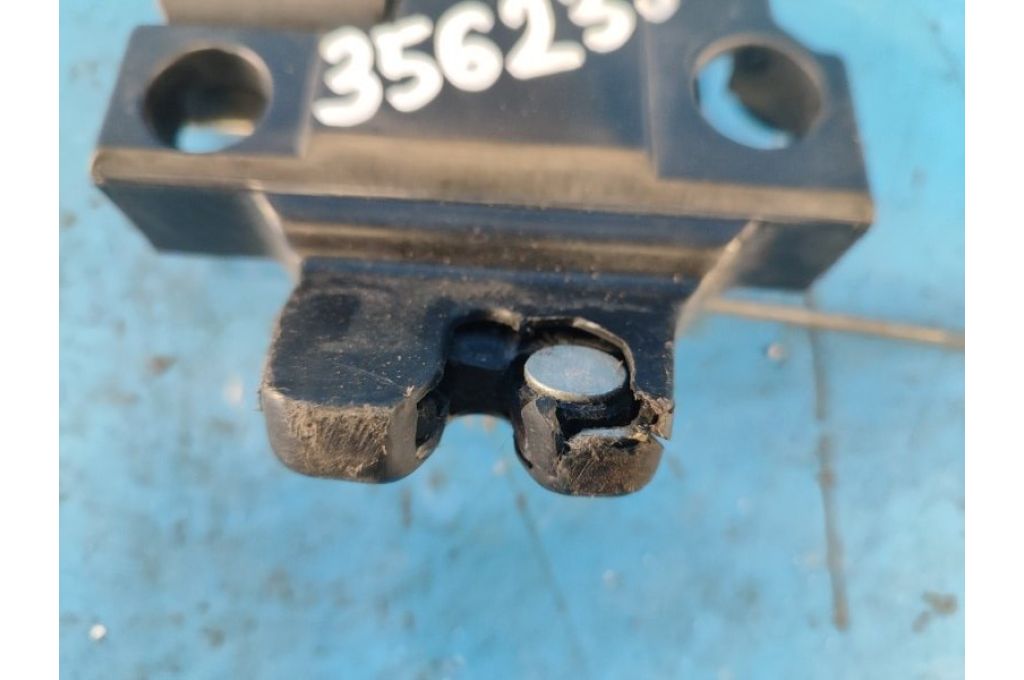 64600-06010 | zamek pokrywy bagażnika TOYOTA CAMRY 40 06-11 (356239) - Zdjęcie 3