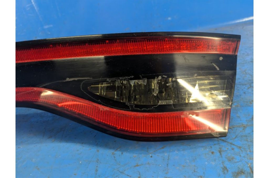 68164500AE | Lampa tylna wewnętrzna DODGE DART 12-16 (356548) - Zdjęcie 5