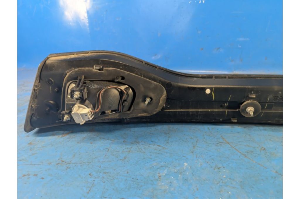 68164500AE | Lampa tylna wewnętrzna DODGE DART 12-16 (356548) - Zdjęcie 7