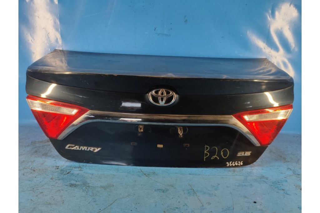 64401-06A40 | KLAPA TYLNA TOYOTA CAMRY 55 14-17 (356626)