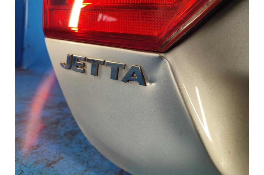 5C6 827 025 A | KLAPA TYLNA VOLKSWAGEN JETTA USA 10-17 (356745) - Zdjęcie 3