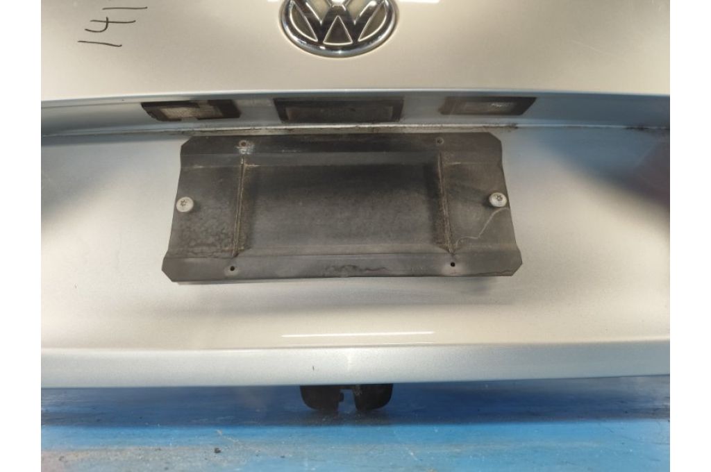 5C6 827 025 A | KLAPA TYLNA VOLKSWAGEN JETTA USA 10-17 (356745) - Zdjęcie 4