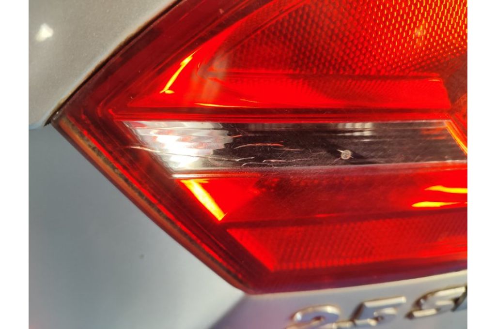 5C6 827 025 A | KLAPA TYLNA VOLKSWAGEN JETTA USA 10-17 (356745) - Zdjęcie 9