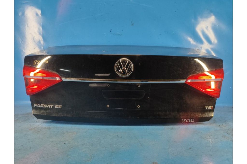 561 827 025 L | KLAPA TYLNA VOLKSWAGEN PASSAT B8 14- (356752) - Zdjęcie 5
