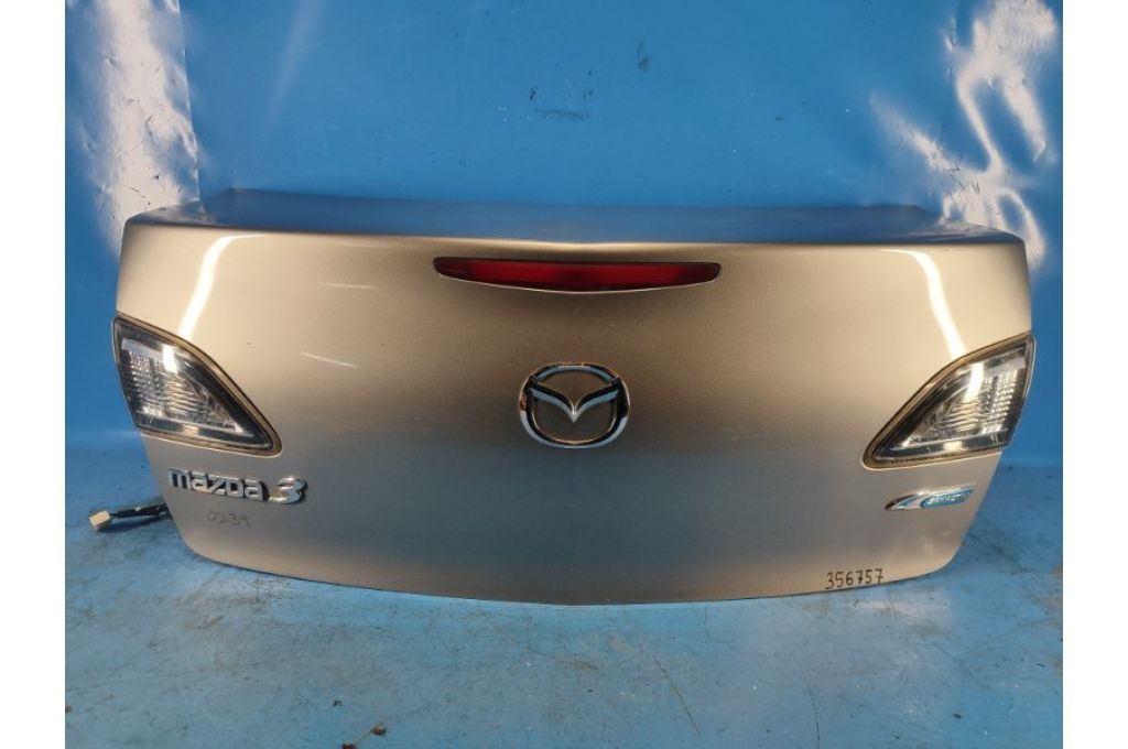 BBY4-52-61XD | KLAPA TYLNA MAZDA 3 BL 09-13 (356757)