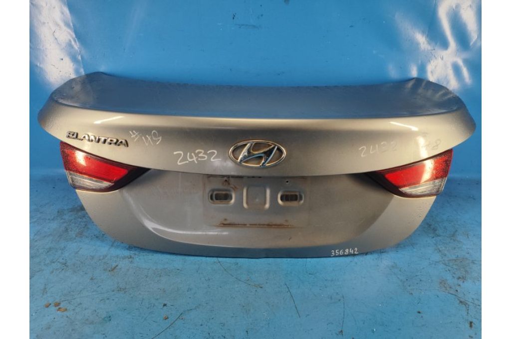 69200-3Y010 | KLAPA TYLNA HYUNDAI ELANTRA MD 10-15 (356842)