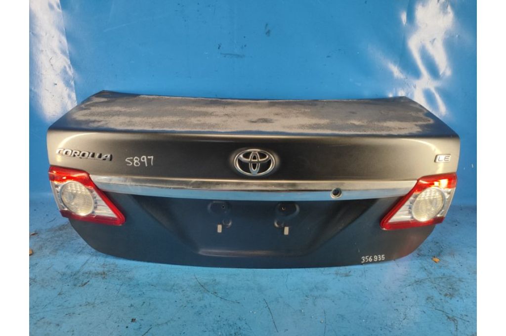 64401-02580 | KLAPA TYLNA TOYOTA COROLLA 150 06-13 (356935)