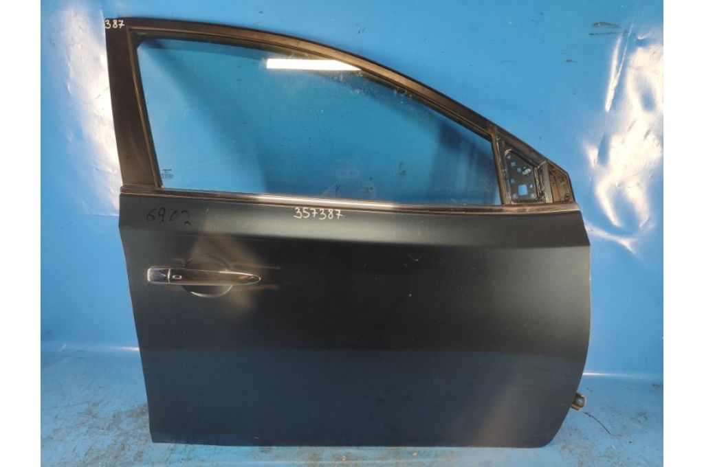 H0100-3SGMA | Drzwi przed. praw. NISSAN SENTRA B17 12-21 (357387)
