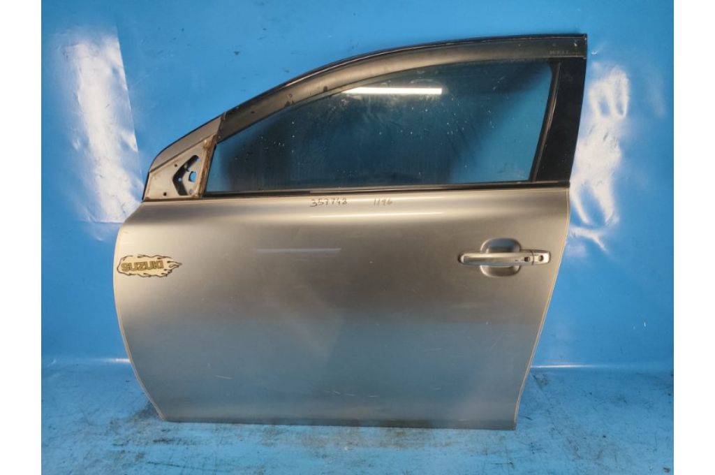 6800257820 | Drzwi przed. lew. SUZUKI KIZASHI 09-14 (357748)