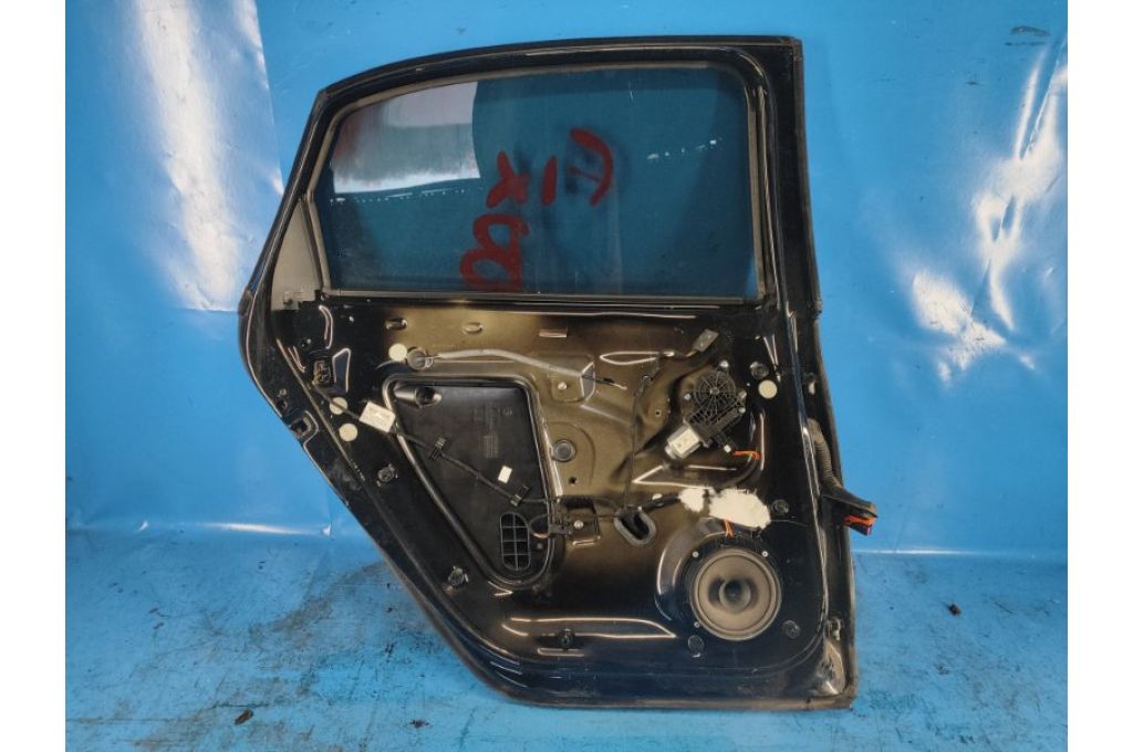 561 833 055 C | Drzwi tyl. lew. VOLKSWAGEN PASSAT B8 14- (357930) - Zdjęcie 5