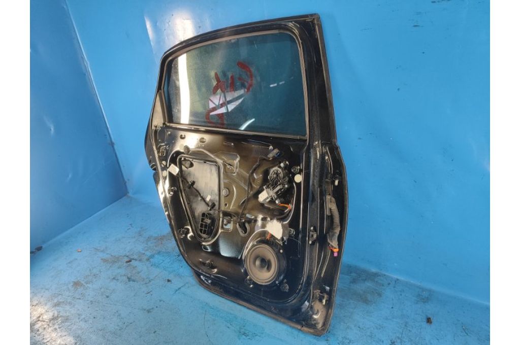 561 833 055 C | Drzwi tyl. lew. VOLKSWAGEN PASSAT B8 14- (357930) - Zdjęcie 6