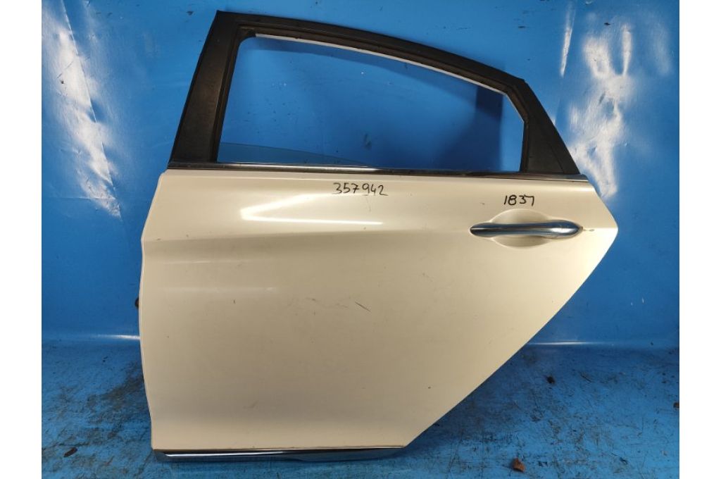 77003-4R000 | Drzwi tyl. lew. HYUNDAI SONATA YF 10-14 (357942)
