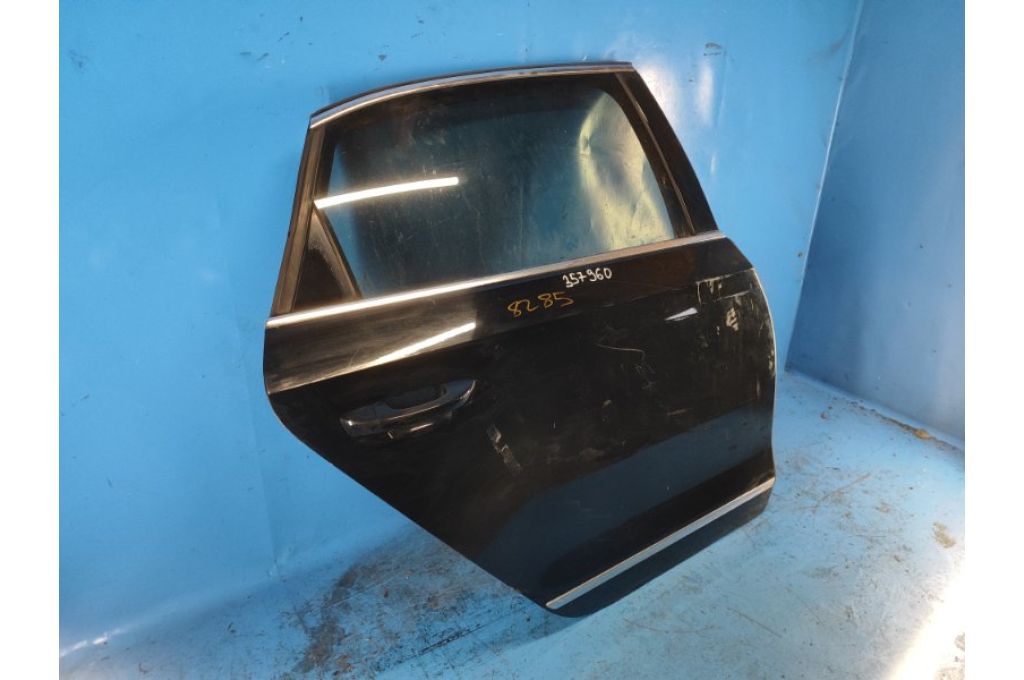 561 833 056 C | Drzwi tyl. praw. VOLKSWAGEN PASSAT B8 14- (357960) - Zdjęcie 3