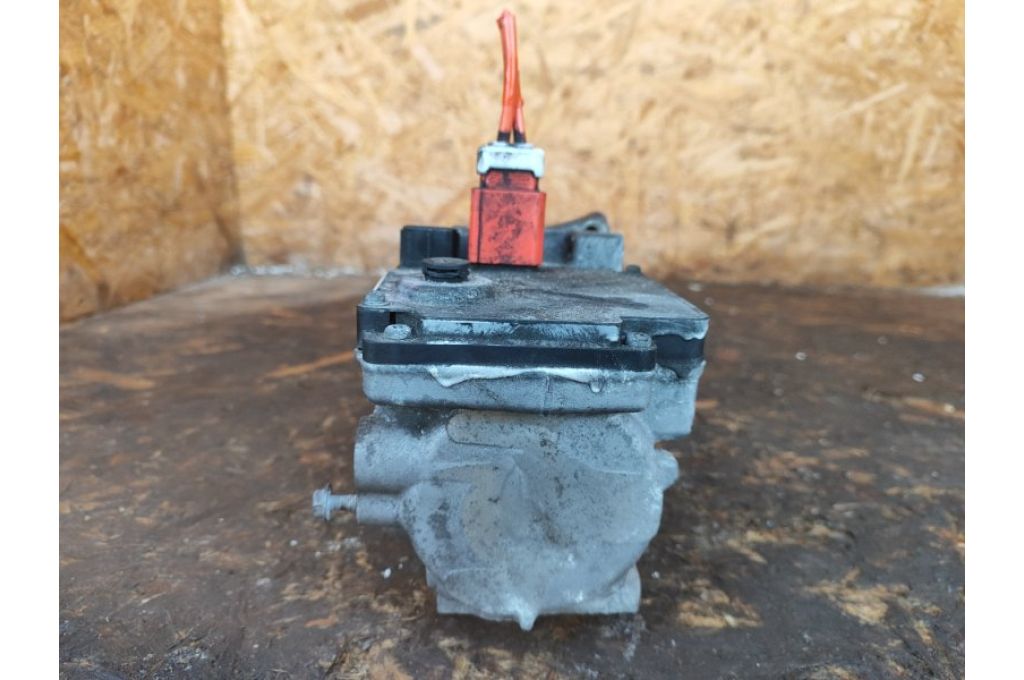 88370-75010 | Kompresor klimatyzacji LEXUS HS250H (ANF10) 09-12 (358423) - Zdjęcie 4