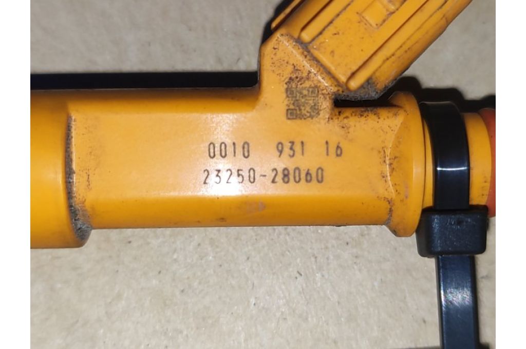 23250-28060 | Wtryskiwacz paliwa LEXUS HS250H (ANF10) 09-12 (358510) - Zdjęcie 5