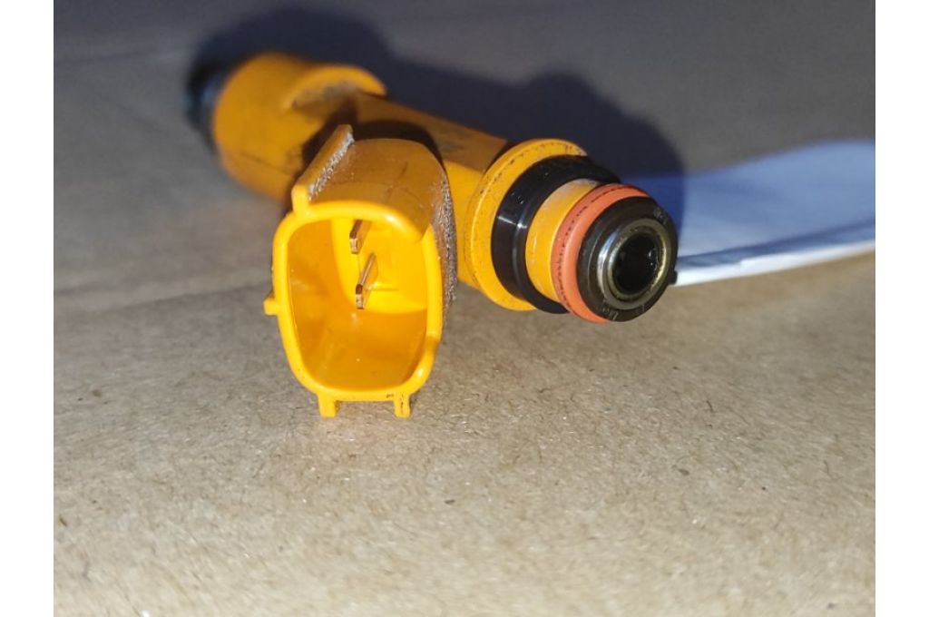 23250-28060 | Wtryskiwacz paliwa LEXUS HS250H (ANF10) 09-12 (358512) - Zdjęcie 3