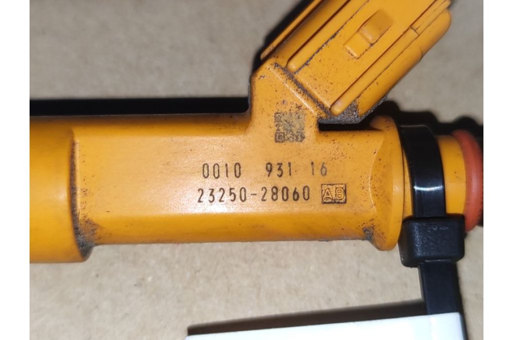 23250-28060 | Wtryskiwacz paliwa LEXUS HS250H (ANF10) 09-12 (358513) - Zdjęcie 5