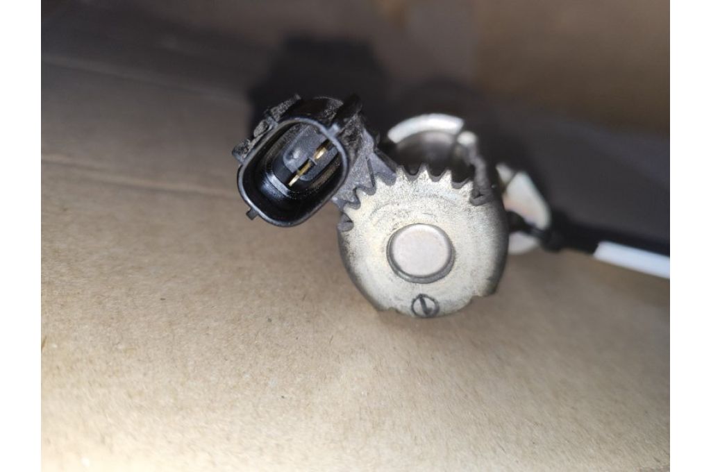 15330-28020 | zawór zmiennych faz rozrządu LEXUS HS250H (ANF10) 09-12 (358515) - Zdjęcie 3