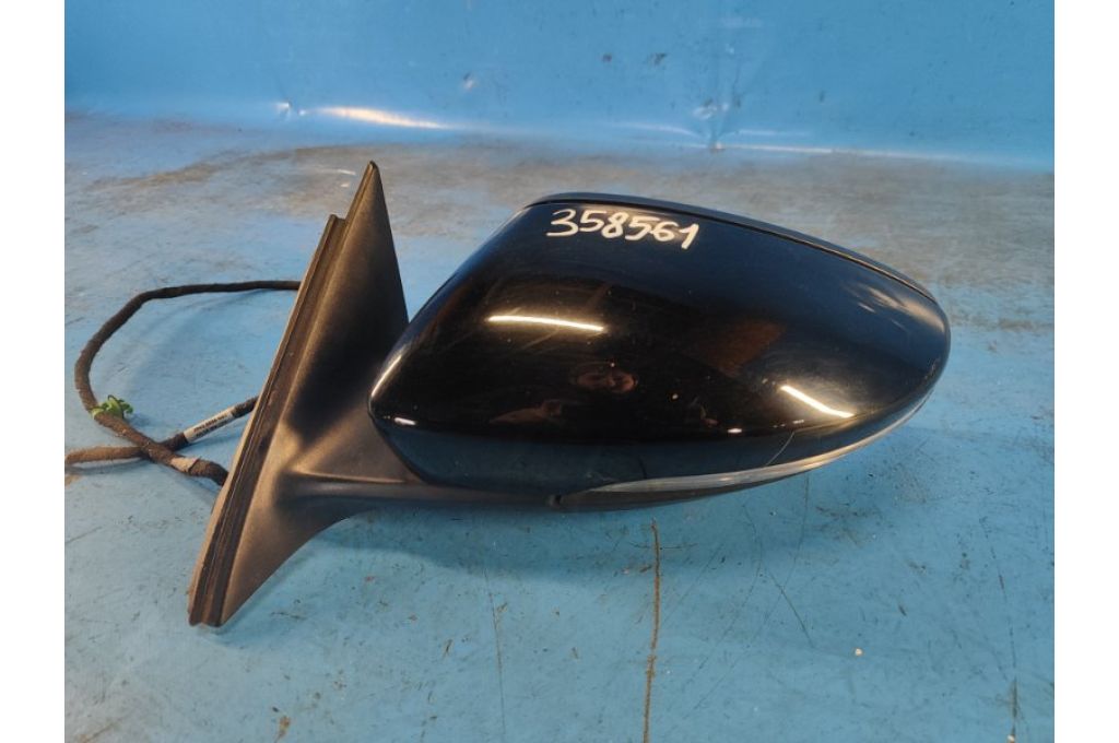 561 857 507 BF 9B9 | Lusterko lew. VOLKSWAGEN PASSAT B8 14- (358561)